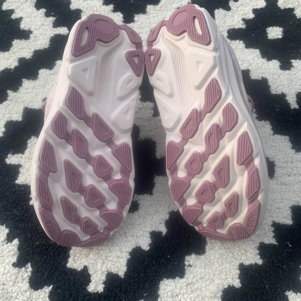 Hoka One One Clifton 9 Women’s Running Shoes 6.5, 7, 7.5 - Picture 2 of 5